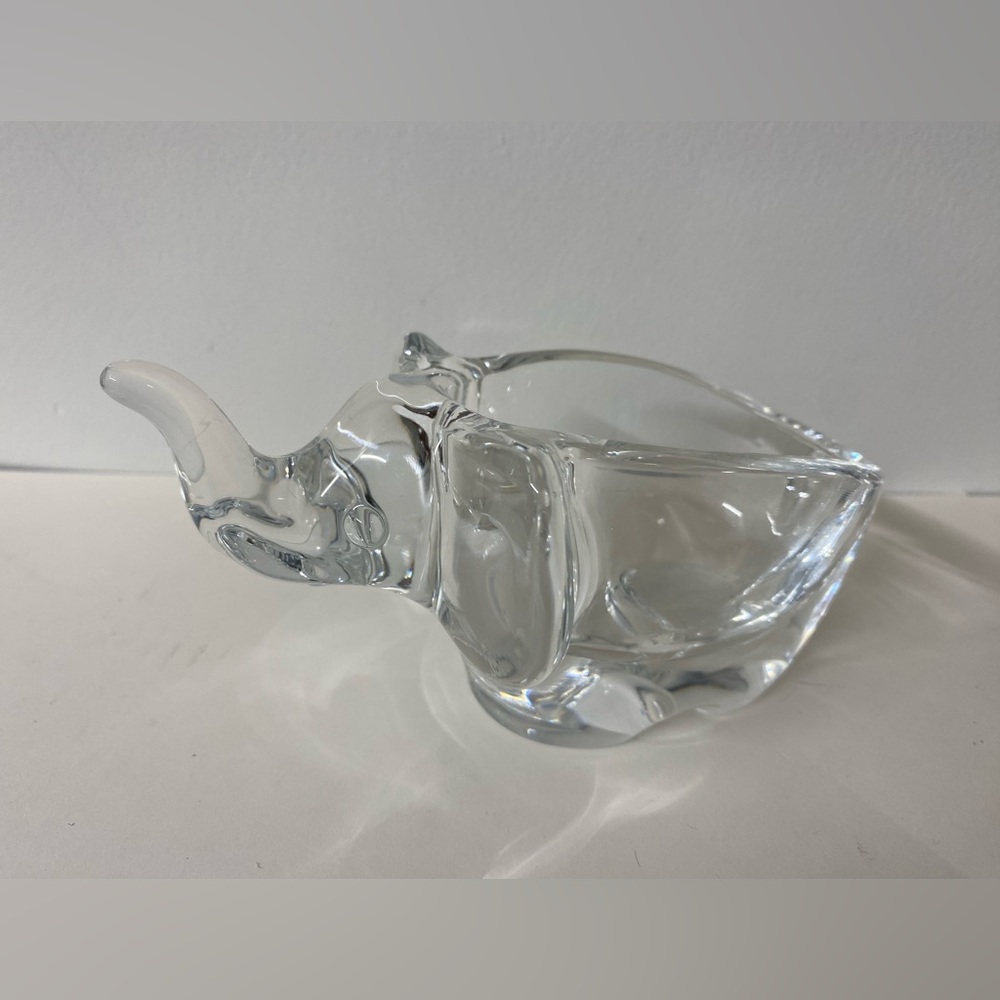 Vintage Sasaki glass elephant candy dish